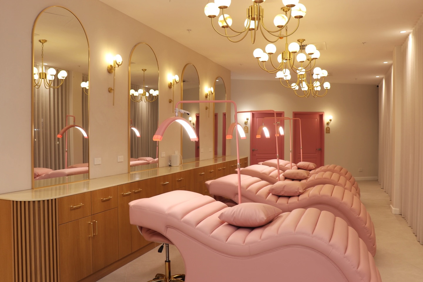 Our gorgeous view everyday… 🥹❤️

#forevergrateful #perthsalon