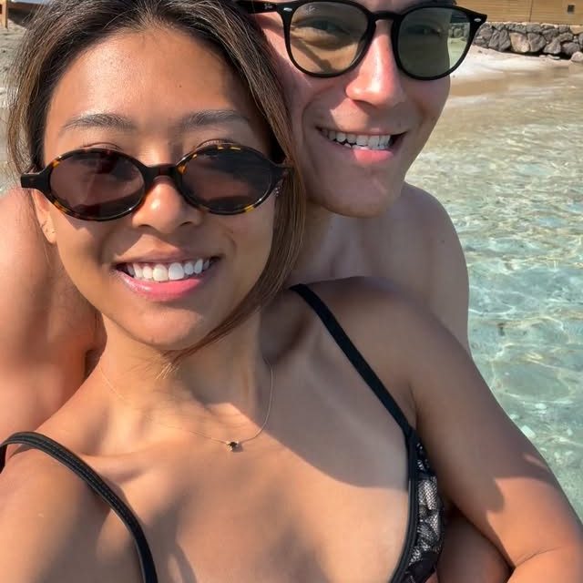 Such a very sweet #PowerCouple supporting our business! 😍😍❤️ Even sending us this awesome lash retention clip!

…and yes! Them lashes always stayed on like crazy on @kkimbaa 😎 Rain or shine baby! ✨

Do you have a man that support you this good too? Tell us in the comments! 🫶

#PerthLashes #PerthEyelashExtensions #VolumeLashes #HolidayLashes