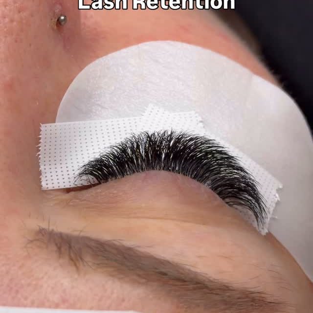 Are you curious how we make lash retention this good? 👀

Because it’s not just us…
It’s both of us.

It takes two to tango.

✨ First — YOU
Aftercare is everything.
No cleansing, oily buildup, rubbing your eyes… all of that = poor retention.

✨ Second — US
Attachment. Technique. Product choice.
This is where the real magic happens.

We don’t just “apply lashes” — we build retention from the base with @poshdeluxe_official result-proven products:

✔️ 0.06 Champion Lashes — lightweight, fluffy, long-lasting
✔️ Elite Bond Adhesive — strong, reliable hold
✔️ Wrap Perfecto — preps, lash pH balancer and helps lashes bond better
✔️ Glue Control — keeps fans open and attachments clean
✔️ Superbonder Shield — cures adhesives instantly for better retention & zero fumes

Every step matters. Every product has a purpose.

This is why some lashes fall off in 1–2 weeks…
…and others still look full weeks later.

This is the high standard of work you will get when you book your lashes at #PoshDeluxe ❤️

#perthlashes #perthbeautysalon #perthlashartist #pertheyelashextensions