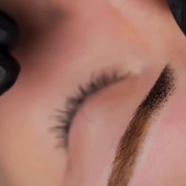 How ombre brows are made… 😍